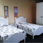 غرفة نوم ابيض